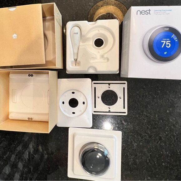 Like new NEST thermostat stainless steel WIFI and smart phone compatible - Picture 4 of 7